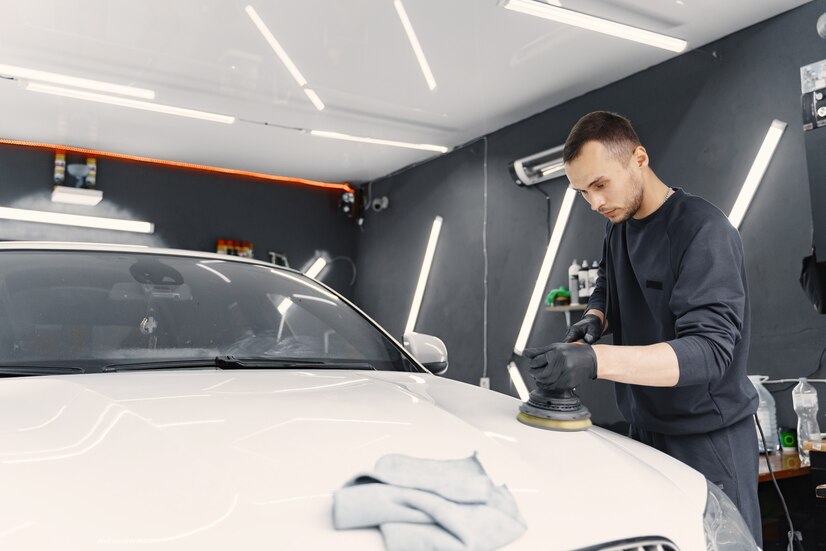 La importancia de una buena iluminación en los talleres de pintura automotriz